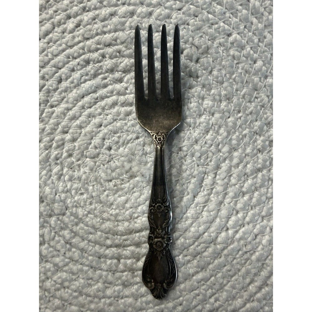 Vintage 1847 Rogers Bros Heritage 4 1/4 in. Silver Plate Childs Baby Fork